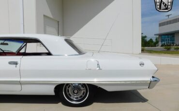 Chevrolet-Impala-1963-White-Red-25857-6