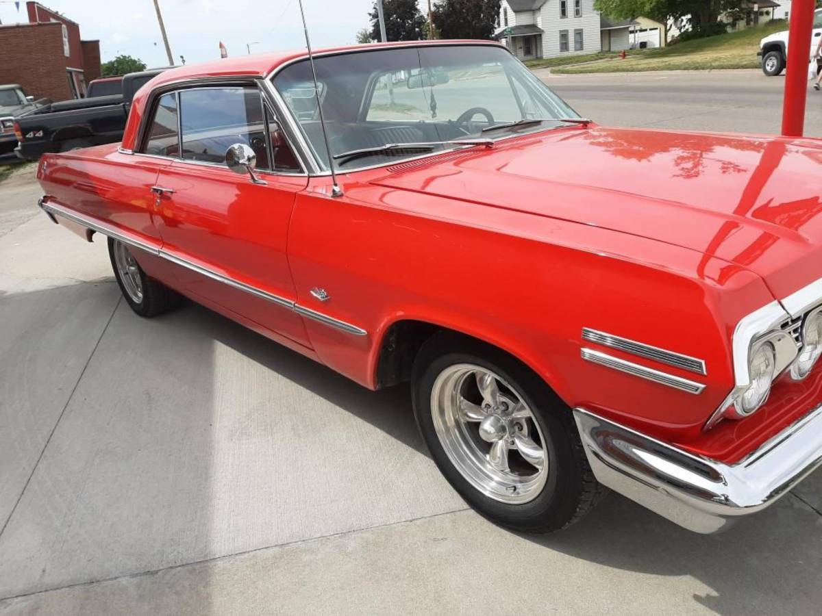 Chevrolet-Impala-1963-red-72420-1