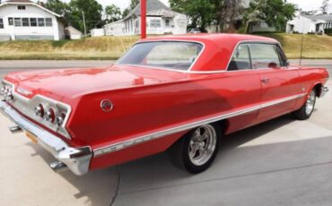 Chevrolet-Impala-1963-red-72420-4