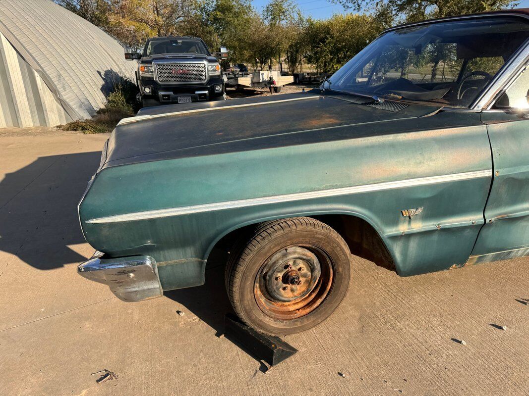 Chevrolet-Impala-1964-Turquoise-Turquoise-99999-29