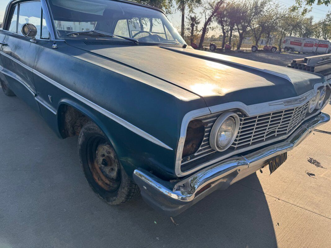 Chevrolet-Impala-1964-Turquoise-Turquoise-99999-38