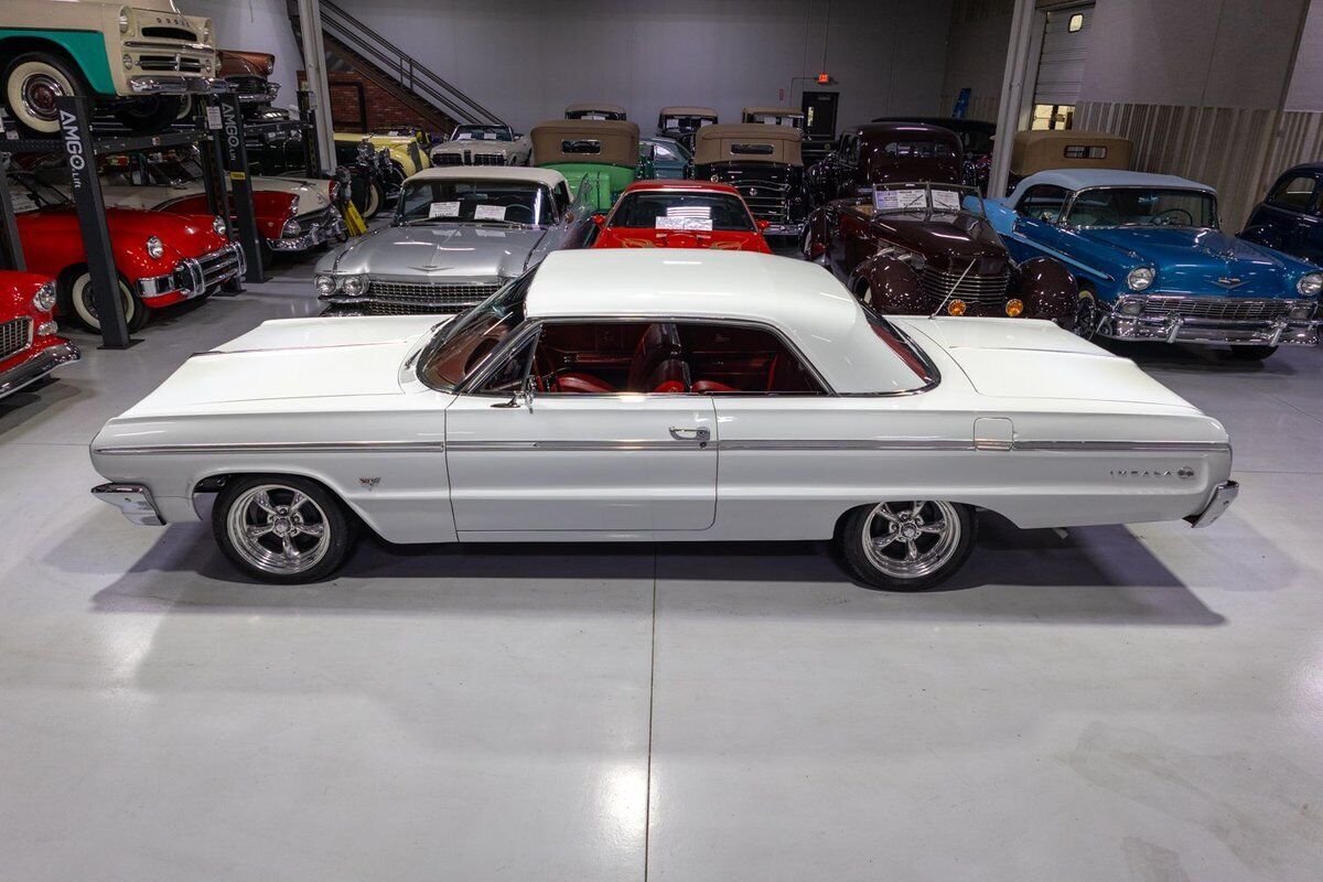 Chevrolet-Impala-1964-White-Red-29050-11