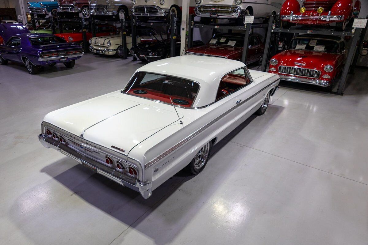 Chevrolet-Impala-1964-White-Red-29050-8