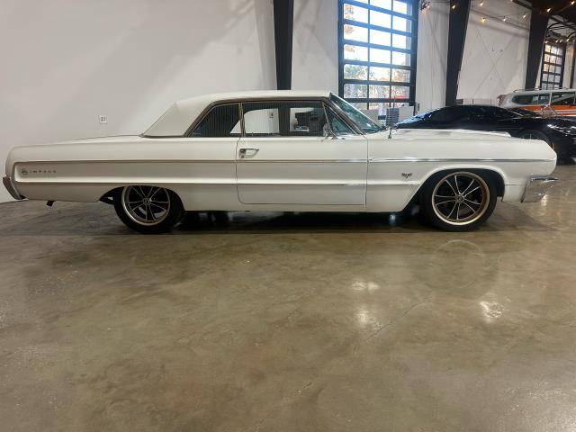 Chevrolet-Impala-1964-white-784-10