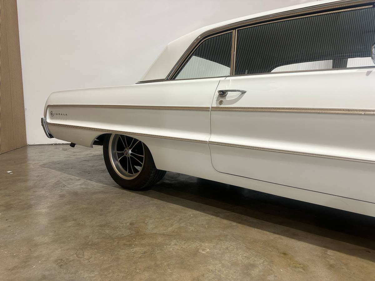 Chevrolet-Impala-1964-white-784-11