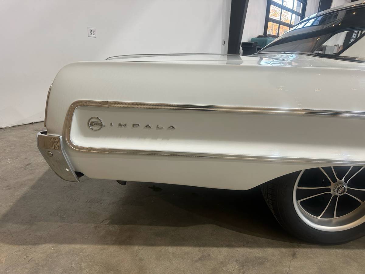 Chevrolet-Impala-1964-white-784-13