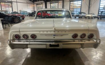 Chevrolet-Impala-1964-white-784-15