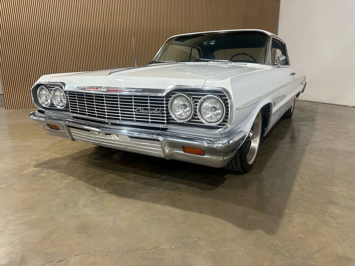 Chevrolet-Impala-1964-white-784-23