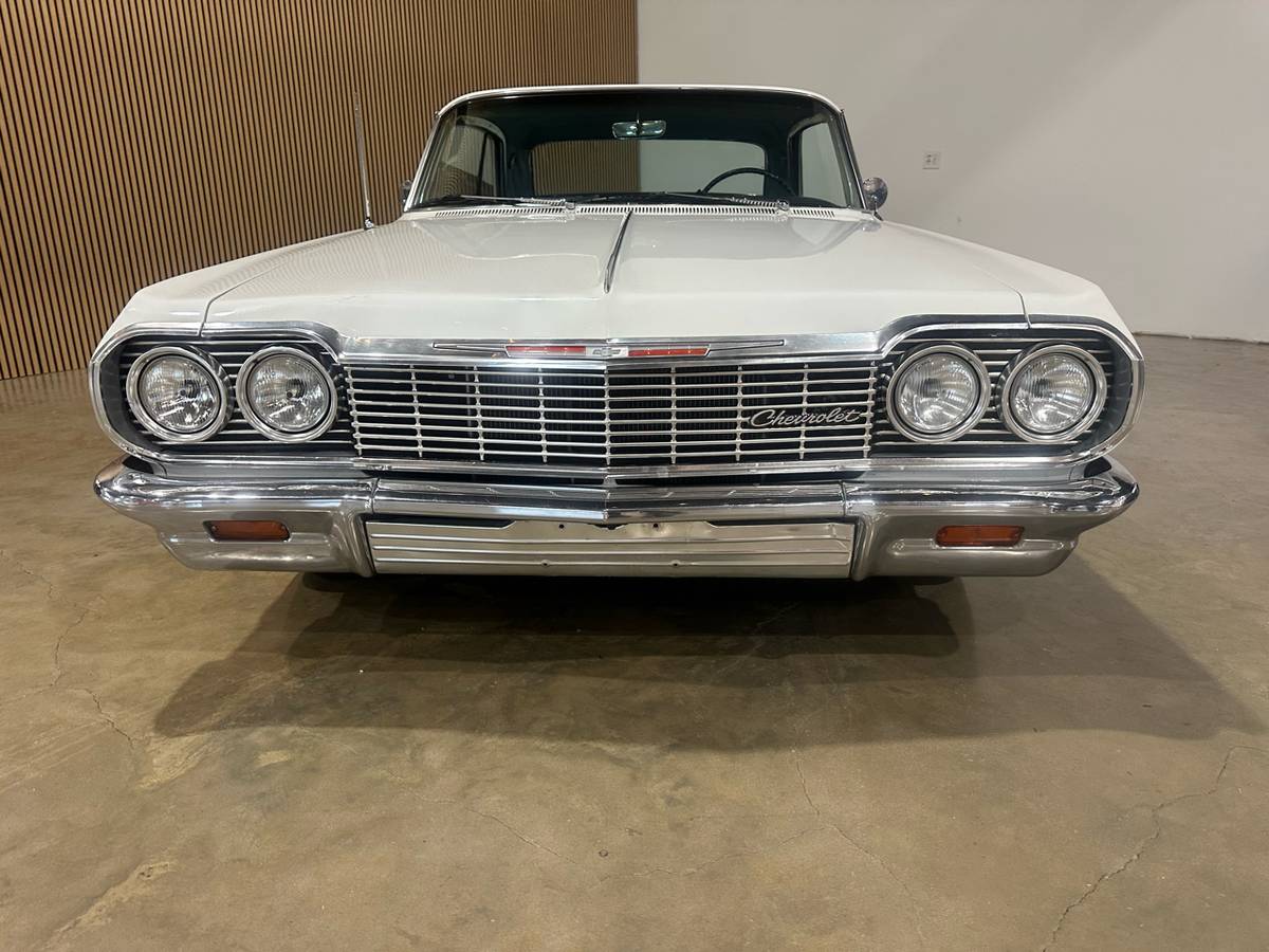 Chevrolet-Impala-1964-white-784-3