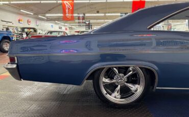 Chevrolet-Impala-1966-Blue-Blue-143719-25