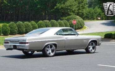 Chevrolet-Impala-1966-Gray-White-143504-7