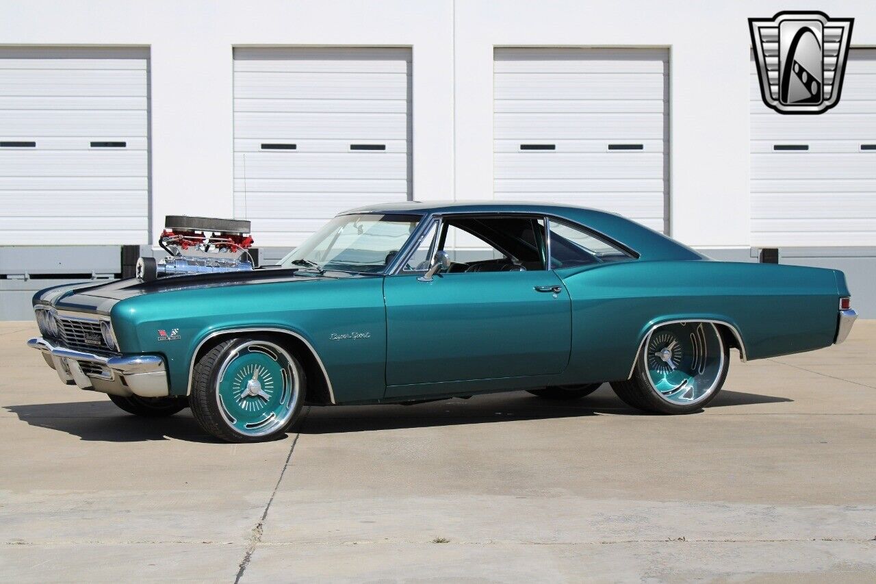 Chevrolet-Impala-1966-Green-Black-132694-2