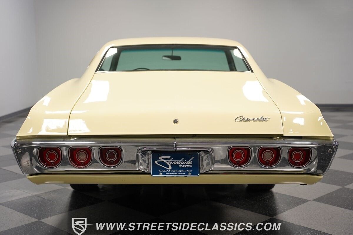 Chevrolet-Impala-1968-Yellow-Parchment-136279-11