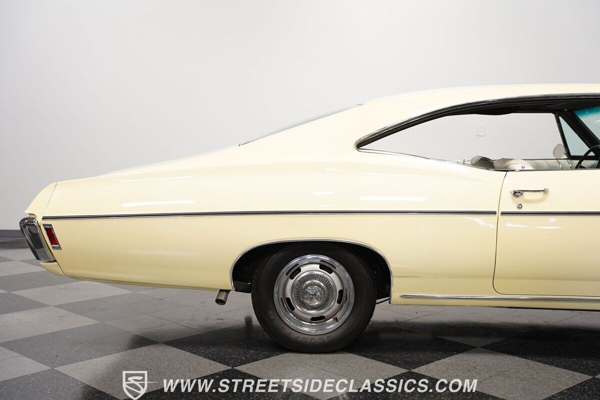 Chevrolet-Impala-1968-Yellow-Parchment-136279-32