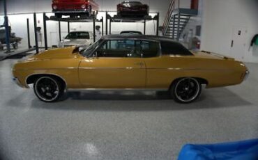 Chevrolet-Impala-1970-Gold-Gold-67375-2