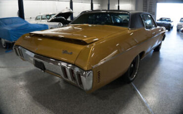 Chevrolet-Impala-1970-Gold-Gold-67375-5