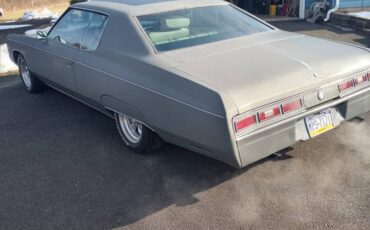 Chevrolet-Impala-1974-grey-74673-3