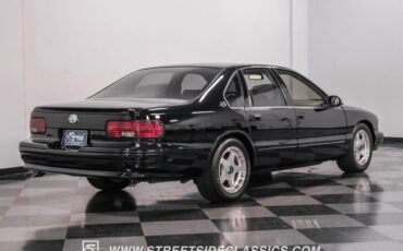 Chevrolet-Impala-Berline-1995-Black-Gray-14169-11