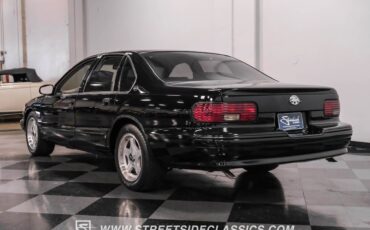 Chevrolet-Impala-Berline-1995-Black-Gray-14169-8