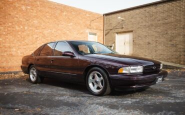 Chevrolet-Impala-Berline-1995-Burgundy-Gray-53675-3