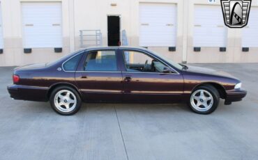 Chevrolet-Impala-Berline-1995-Maroon-Gray-120461-4