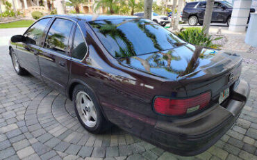 Chevrolet-Impala-Berline-1995-Red-Gray-50522-18