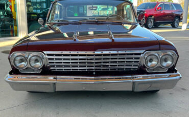 Chevrolet-Impala-Break-1962-Maroon-Tan-2-1