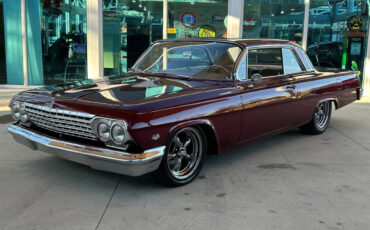 Chevrolet-Impala-Break-1962-Maroon-Tan-2-8