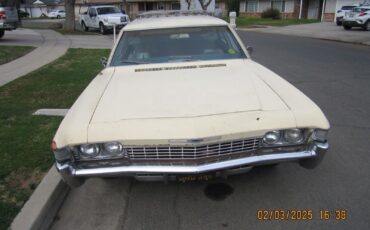 Chevrolet-Impala-Break-1968-Yellow-Brown-0-1