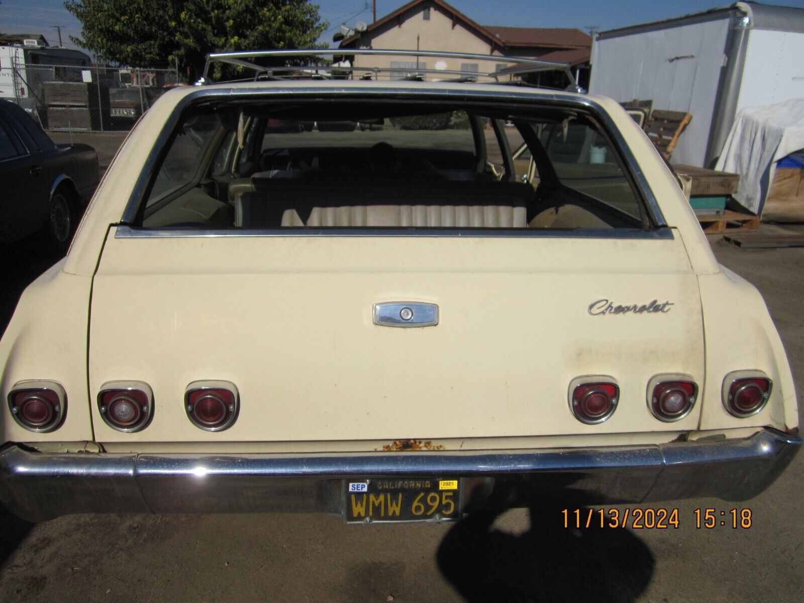 Chevrolet-Impala-Break-1968-Yellow-Brown-0-17