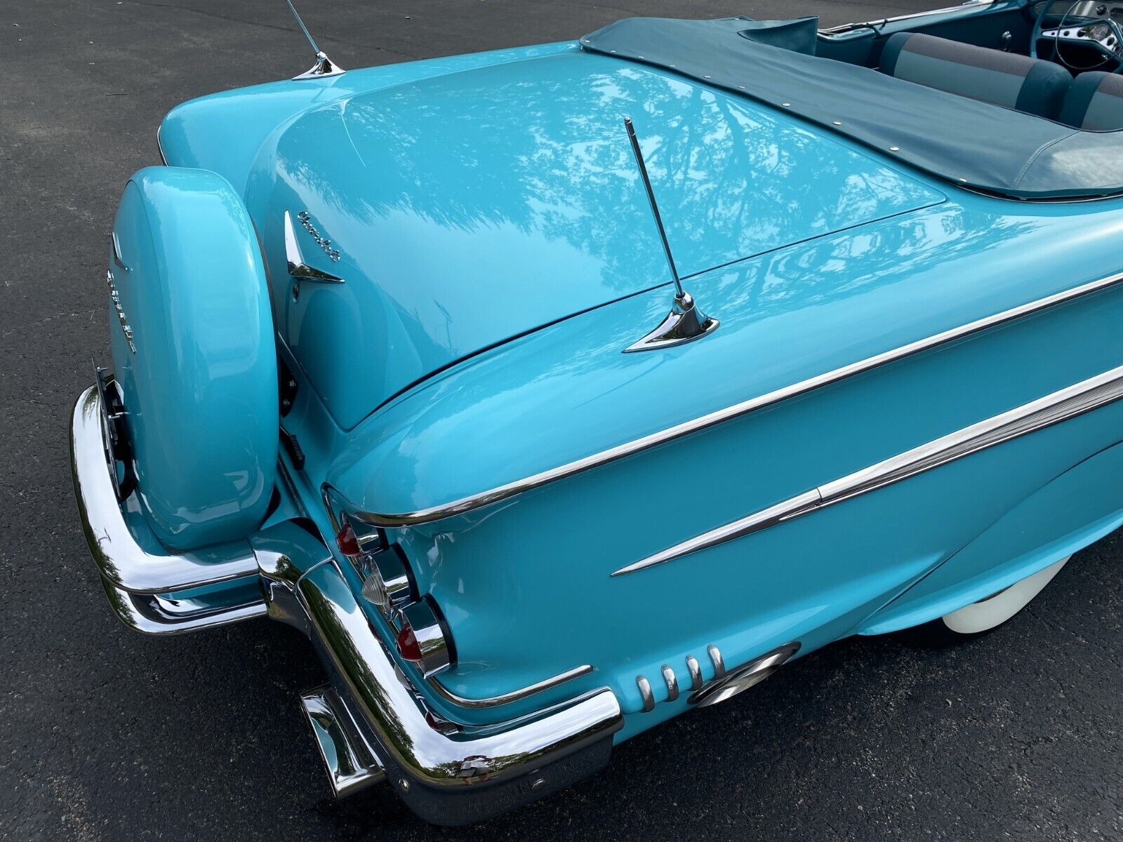 Chevrolet-Impala-Cabriolet-1958-Turquoise-Turquoise-and-Gray-Tri-Color-128876-19