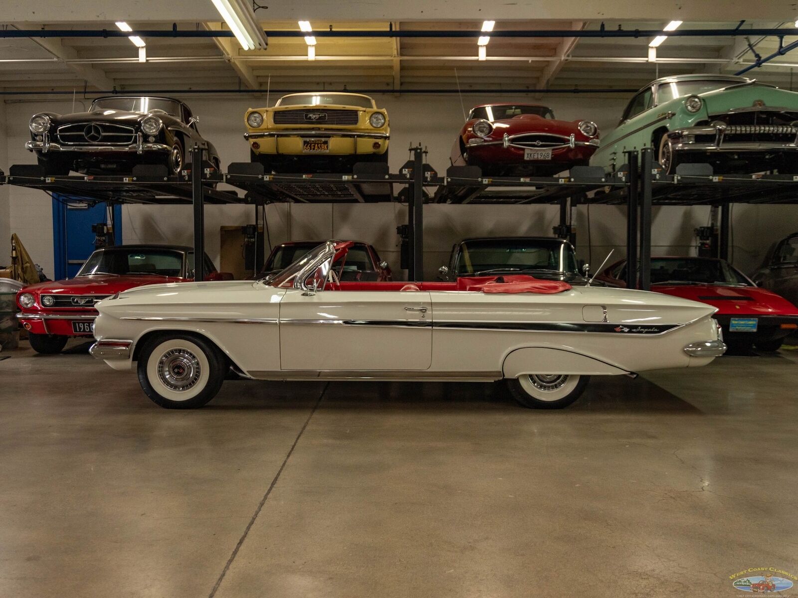 Chevrolet-Impala-Cabriolet-1961-White-119402-5