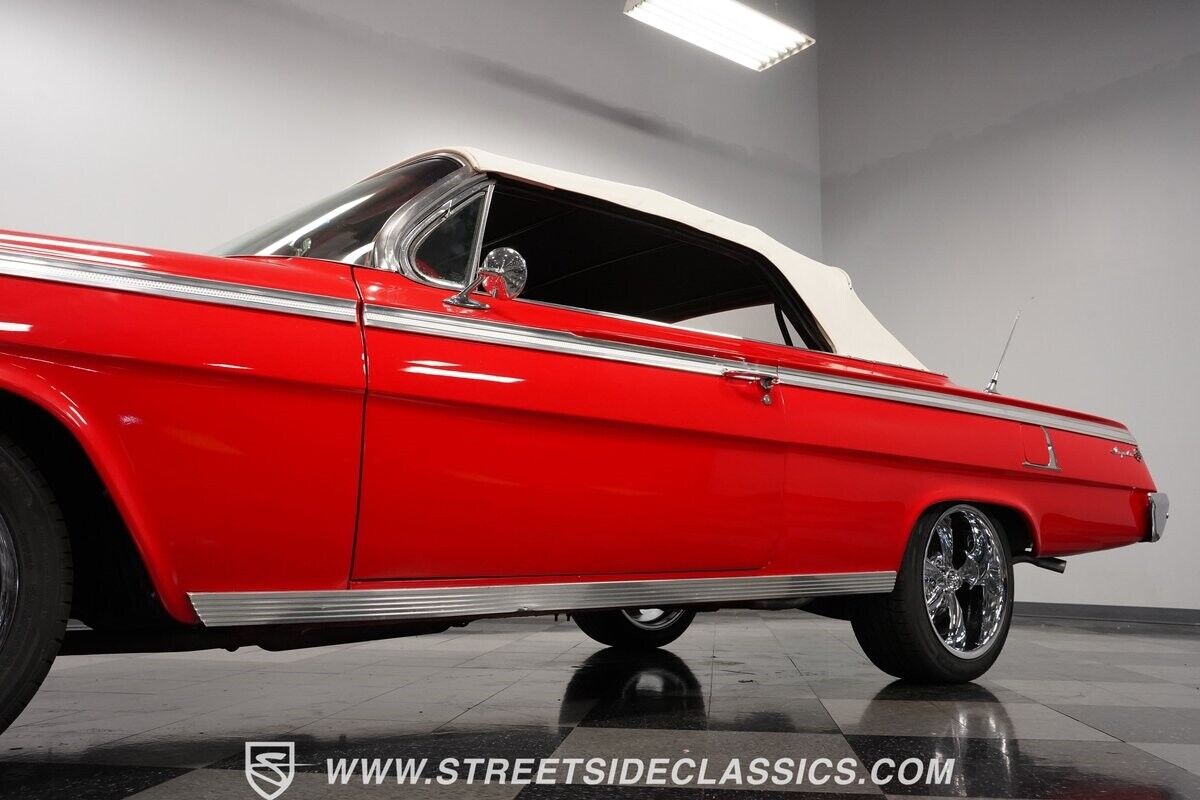 Chevrolet-Impala-Cabriolet-1962-Red-Red-133265-22