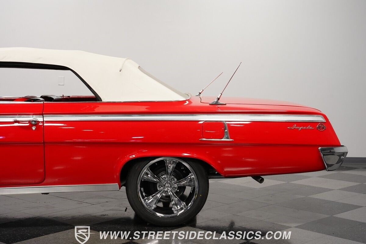 Chevrolet-Impala-Cabriolet-1962-Red-Red-133265-24