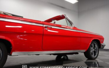 Chevrolet-Impala-Cabriolet-1962-Red-Red-133265-28