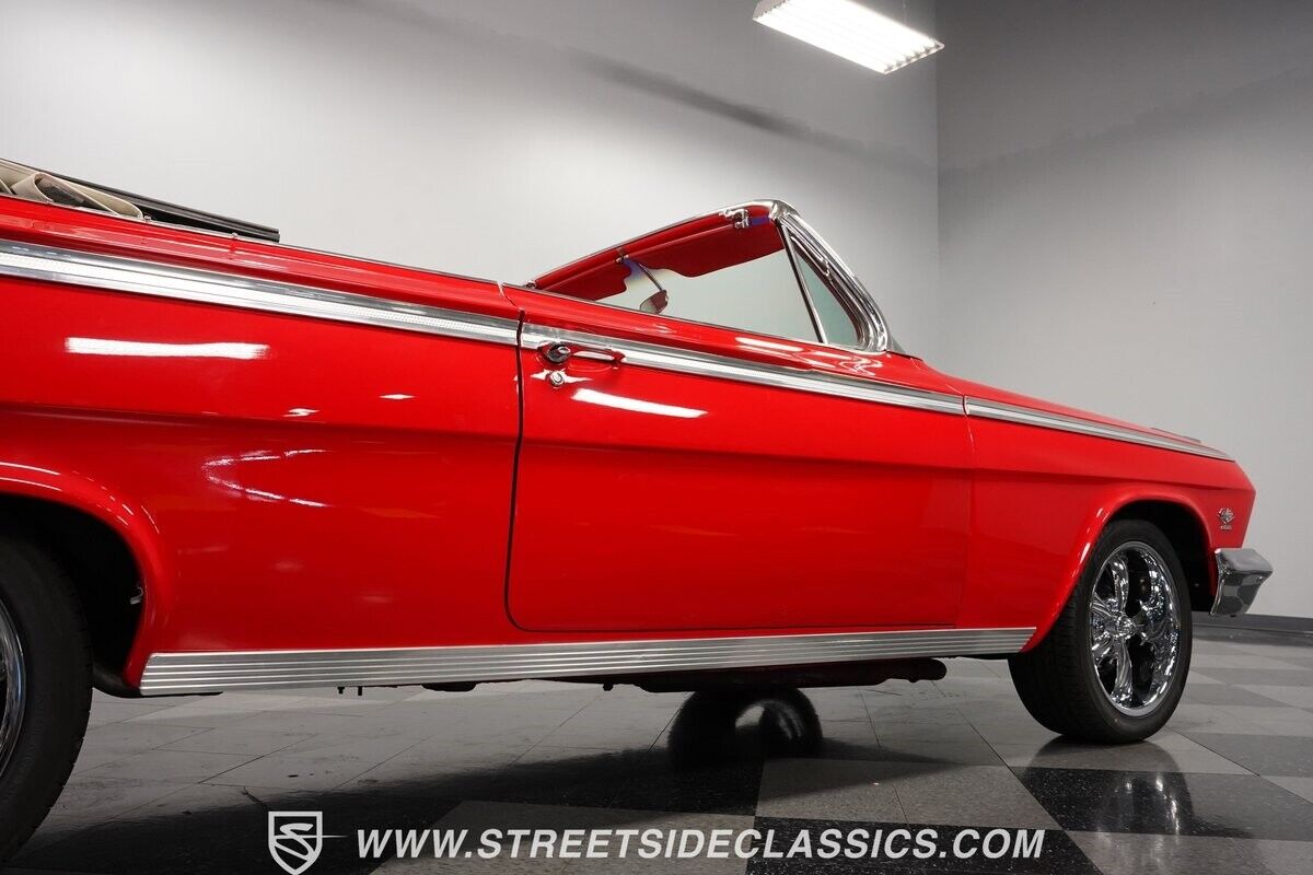 Chevrolet-Impala-Cabriolet-1962-Red-Red-133265-28