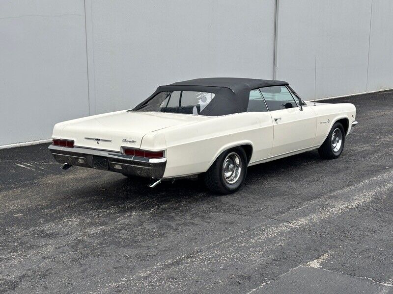 Chevrolet-Impala-Cabriolet-1966-Cream-Black-174213-11