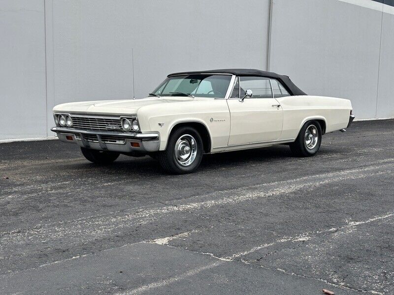 Chevrolet-Impala-Cabriolet-1966-Cream-Black-174213-15