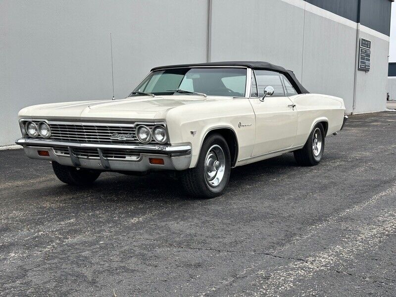 Chevrolet-Impala-Cabriolet-1966-Cream-Black-174213-18