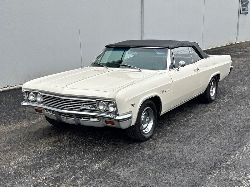 Chevrolet-Impala-Cabriolet-1966-Cream-Black-174213-19