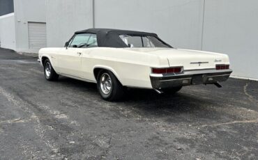 Chevrolet-Impala-Cabriolet-1966-Cream-Black-174213-25