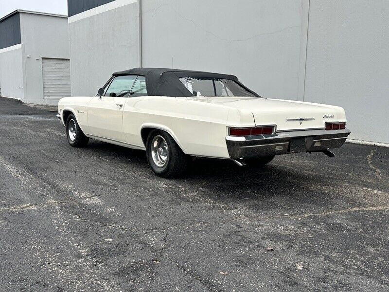 Chevrolet-Impala-Cabriolet-1966-Cream-Black-174213-25