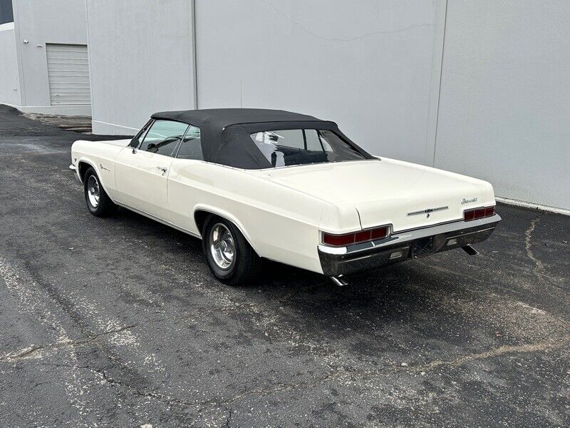 Chevrolet-Impala-Cabriolet-1966-Cream-Black-174213-26