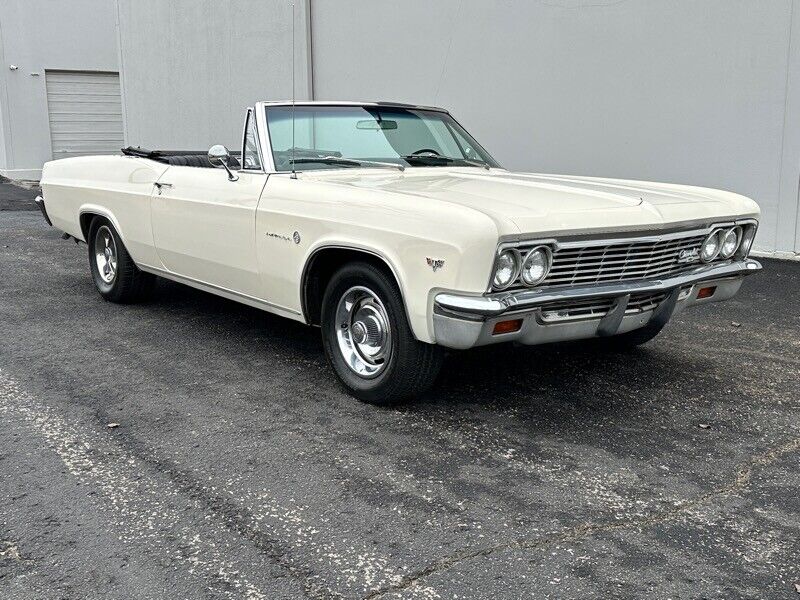 Chevrolet-Impala-Cabriolet-1966-Cream-Black-174213-27