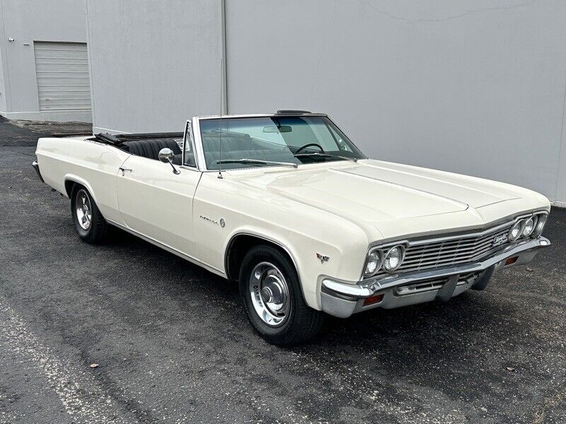 Chevrolet-Impala-Cabriolet-1966-Cream-Black-174213-28