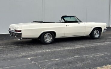 Chevrolet-Impala-Cabriolet-1966-Cream-Black-174213-33