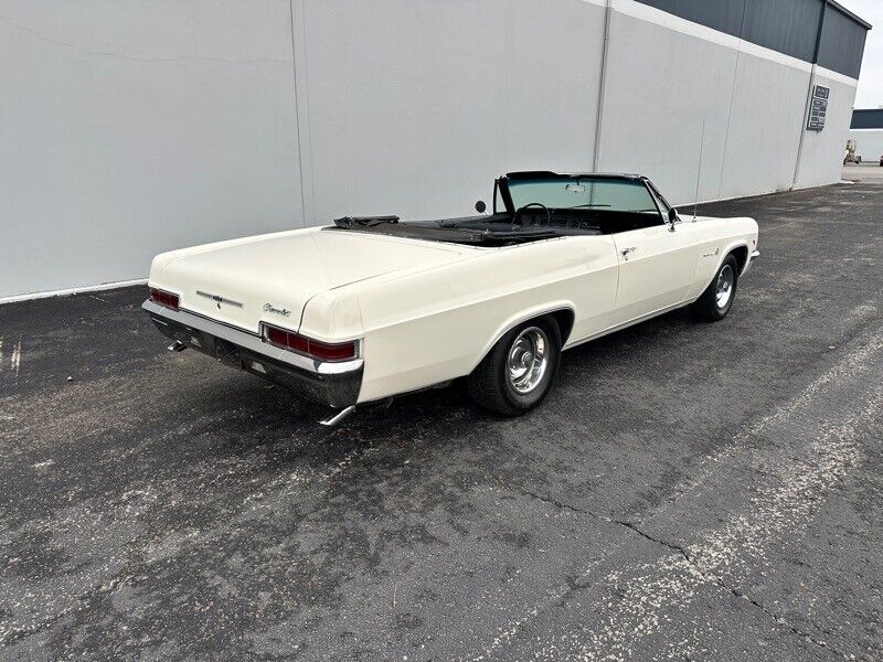 Chevrolet-Impala-Cabriolet-1966-Cream-Black-174213-35