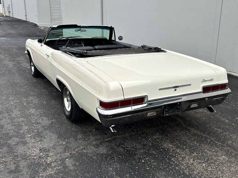 Chevrolet-Impala-Cabriolet-1966-Cream-Black-174213-38