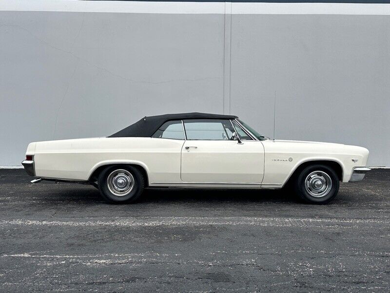 Chevrolet-Impala-Cabriolet-1966-Cream-Black-174213-6