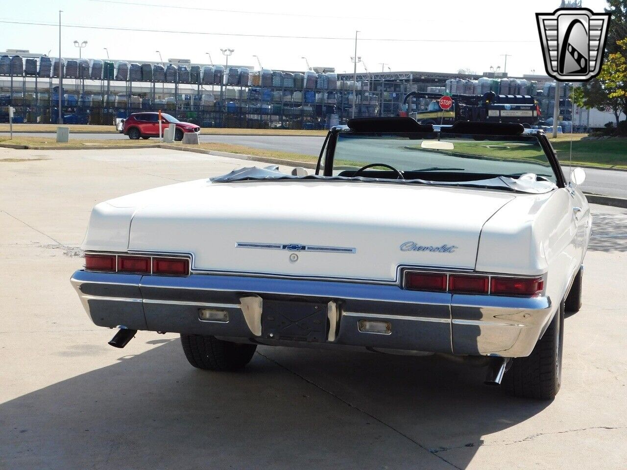 Chevrolet-Impala-Cabriolet-1966-White-Black-13266-6